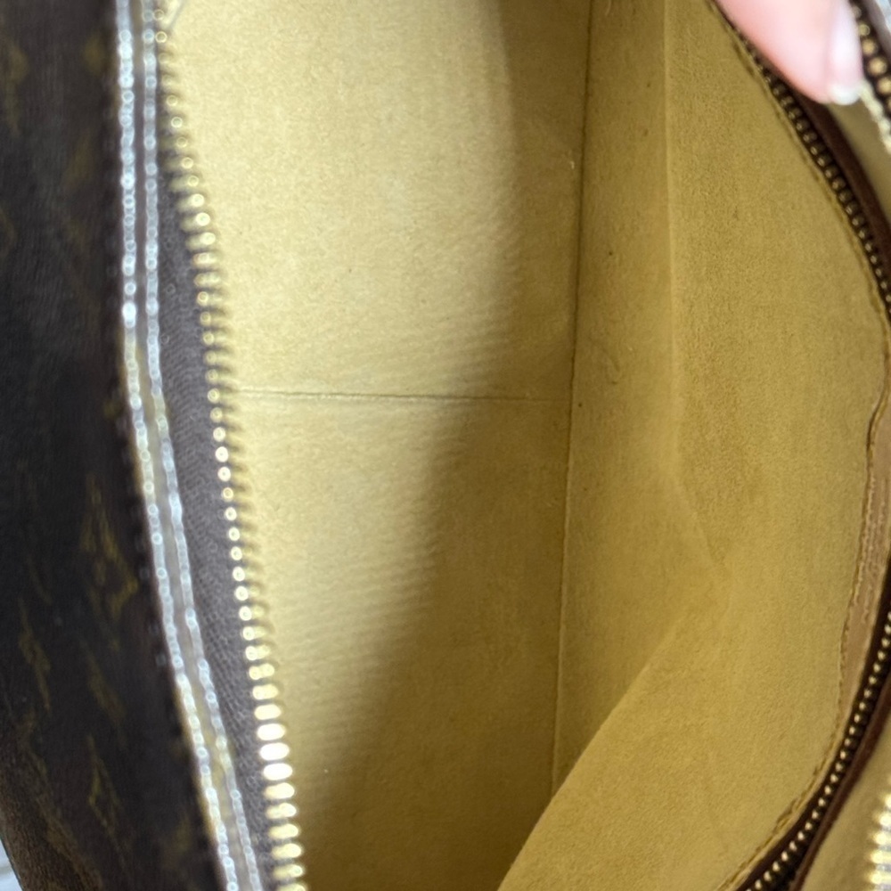 Louis Vuitton Brown Monogram Looping Shoulder Bag - Picture 11 of 15